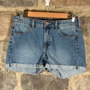 &Denim Jean Shorts Woman's 8‎ Medium Wash Roll Hem Casual Coastal Summer